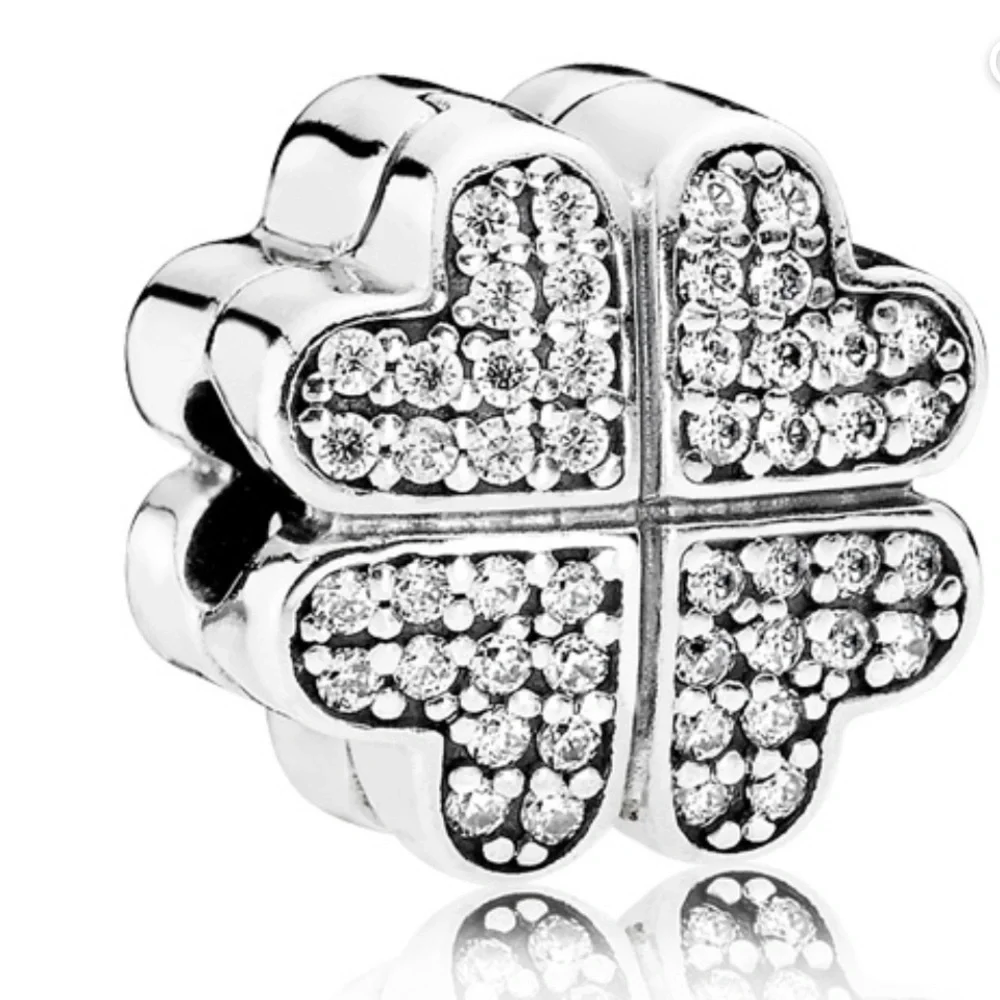 Pandora Petals Of Love Clear CZ Sparkly Flower Heart Rare Retired Clip Charm